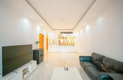 Apartment - 2 Bedrooms - 3 Bathrooms for rent in Viva Central - Viva Bahriyah - The Pearl Island - Doha