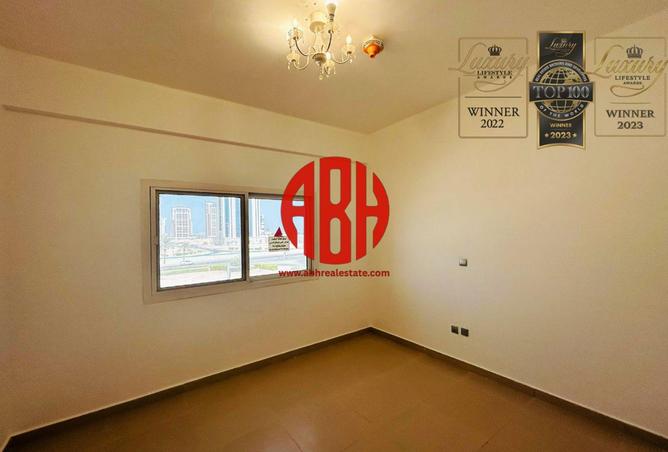 932585 - صورة العقار 2