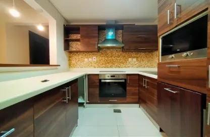 Apartment - 2 Bedrooms - 3 Bathrooms for rent in New Al Hitmi - Fereej Bin Omran - Doha