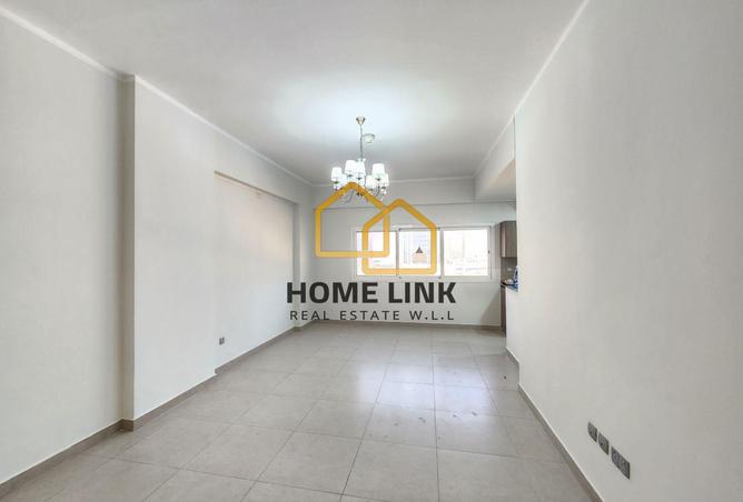 972291 - Property Image 2