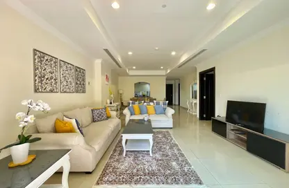 Apartment - 1 Bedroom - 2 Bathrooms for rent in East Porto Drive - Porto Arabia - The Pearl Island - Doha