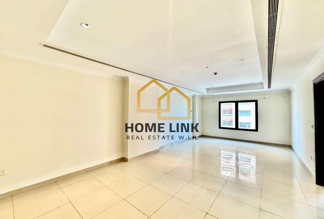 905697 - Property Image 3