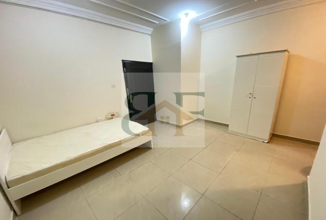 992508 - Property Image 2