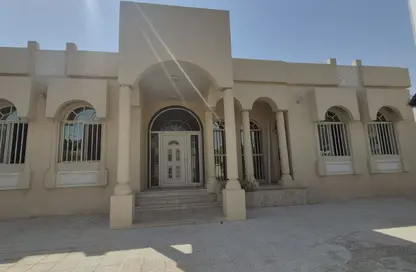 Villa - 3 Bedrooms - 4 Bathrooms for rent in Al Thumama - Al Thumama - Doha