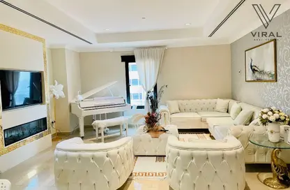 Apartment - 1 Bedroom - 2 Bathrooms for rent in East Porto Drive - Porto Arabia - The Pearl Island - Doha