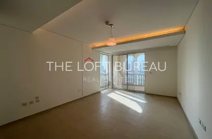 Apartment - 2 Bedrooms - 2 Bathrooms for rent in West Porto Drive - Porto Arabia - The Pearl Island - Doha