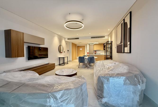938302 - Property Image 2