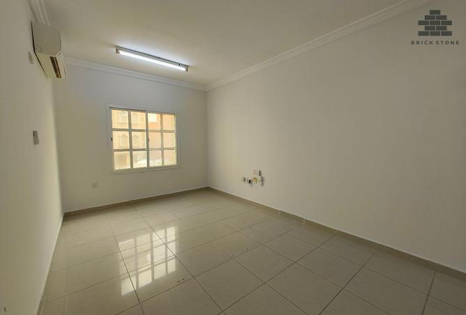 988733 - Property Image 3