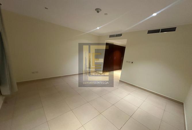 834487 - Property Image 3