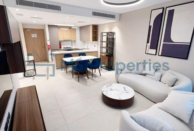 987053 - Property Image 3