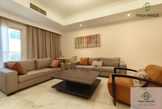 905002 - Property Image 2