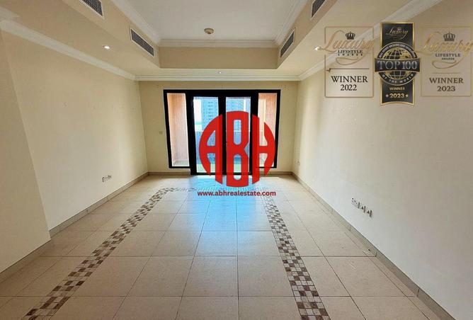 952338 - Property Image 2