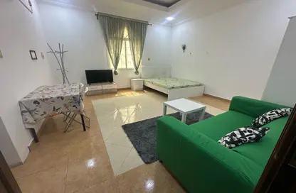 Apartment - Studio - 1 Bathroom for rent in Al Duhail South - Al Duhail - Doha