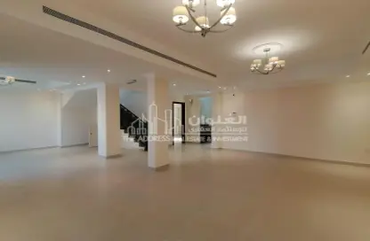 Empty Room image for: Villa - 4 Bedrooms - 4 Bathrooms for rent in Al Hanaa Street - Al Gharrafa - Doha, Image 1