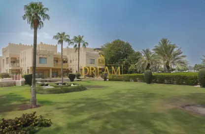 Villa - 4 Bedrooms - 5 Bathrooms for rent in The Pearl Island - Doha