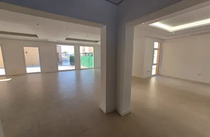 مجمع سكني - 4 غرف نوم - 5 حمامات للايجار في فلل واست باي لاغون - وست باي لاجون - بحيرة وست لاجون - الدوحة
