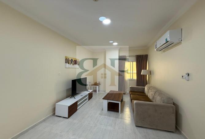 999963 - Property Image 2