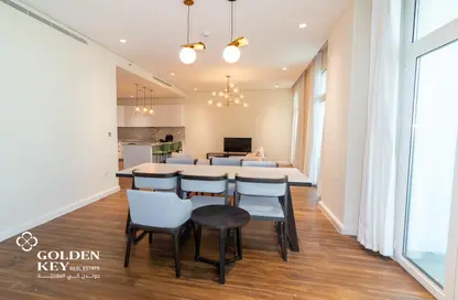 Apartment - 2 Bedrooms - 4 Bathrooms for rent in The Garden - Floresta Gardens - The Pearl Island - Doha