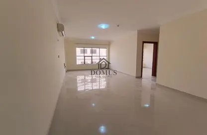 شقة - 2 غرف نوم - 2 حمامات للايجار في شارع انس - فريج بن محمود الشمالي - فريج بن محمود - الدوحة