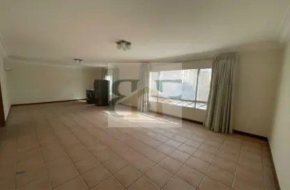 Apartment - 3 Bedrooms - 3 Bathrooms for rent in Al Mansoura - Al Mansoura - Doha