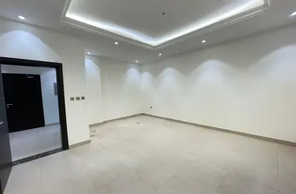 Apartment - 2 Bedrooms - 2 Bathrooms for rent in Al Nasr Street - Al Nasr - Doha
