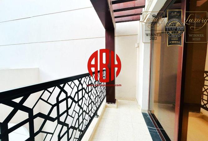 979696 - Property Image 3