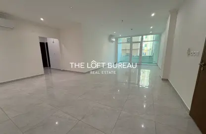 Apartment - 2 Bedrooms - 3 Bathrooms for rent in Al Nasr Street - Al Nasr - Doha