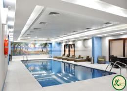 صورةحوض سباحة لـ: شقة - 3 غرف نوم - 3 حمامات للكراء في بناية واي 11 - السد - الدوحة, صورة 1