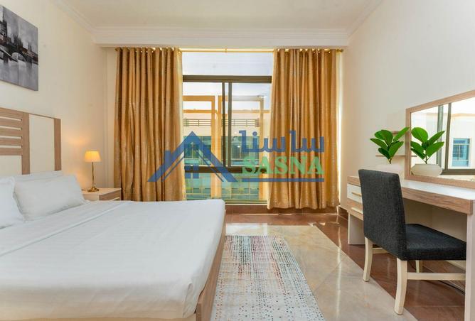 922418 - Property Image 2