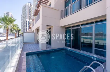 Villa - 5 Bedrooms - 6 Bathrooms for rent in Abraj Bay - Abraj Quartiers - The Pearl Island - Doha
