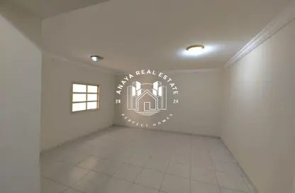 Apartment - 3 Bedrooms - 3 Bathrooms for rent in Al Mansoura - Doha