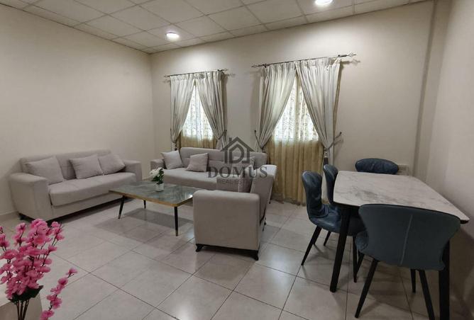 987372 - Property Image 2