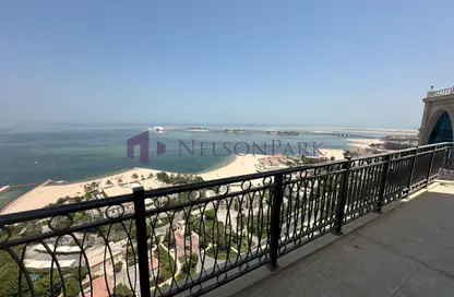 Apartment - 3 Bedrooms - 4 Bathrooms for rent in Floresta Gardens - Floresta Gardens - The Pearl Island - Doha