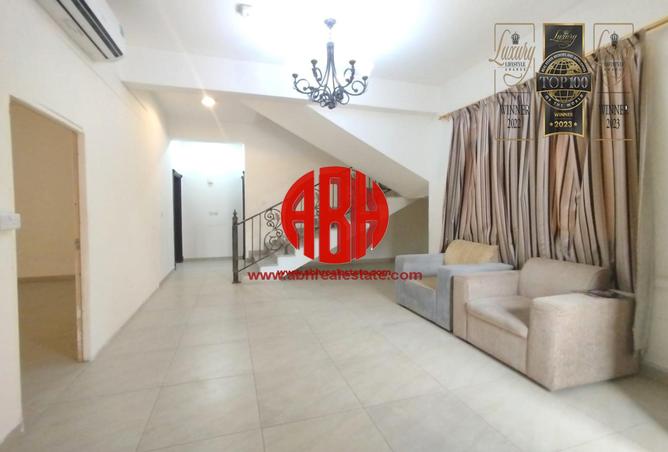 سكن الموظفين - استوديو - 8 حمامات للايجار في حدائق الجنوب المرحله ٢ - حدائق الجنوب - الوكير - الوكرة