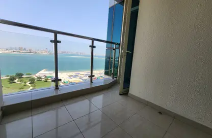 Apartment - 2 Bedrooms - 2 Bathrooms for rent in Beach Tower - West Bay - West Bay - Doha