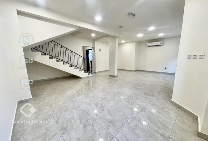 965873 - Property Image 2