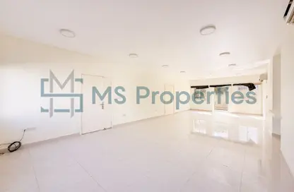 Apartment - 4 Bedrooms - 5 Bathrooms for rent in Onaiza - Doha