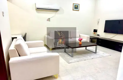 Apartment - 2 Bedrooms - 1 Bathroom for rent in Al Mansoura - Al Mansoura - Doha