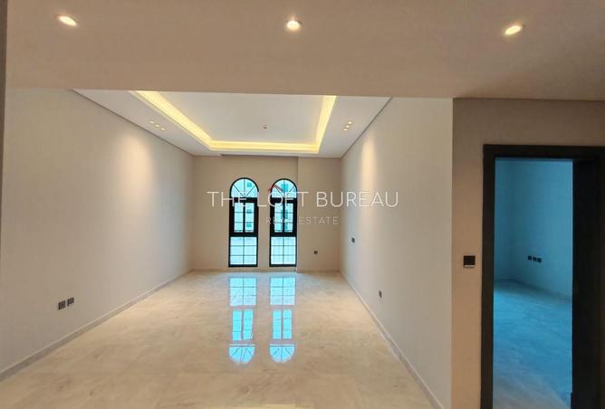898328 - Property Image 3