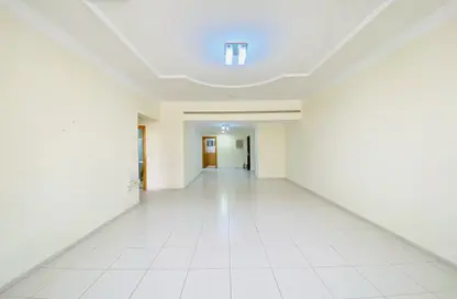 Apartment - 3 Bedrooms - 3 Bathrooms for rent in Al Sadd Road - Al Sadd - Doha