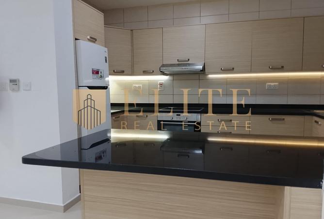 988101 - Property Image 3