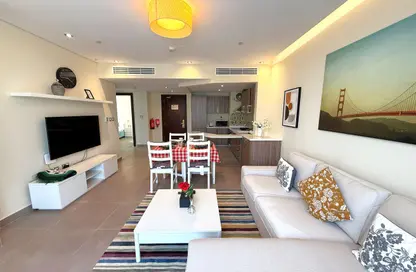 Apartment - 2 Bedrooms - 2 Bathrooms for rent in Al Sadd Road - Al Sadd - Doha