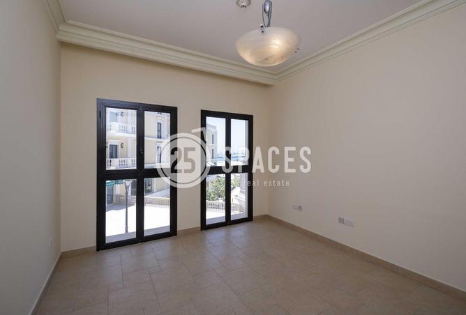 895965 - Property Image 3