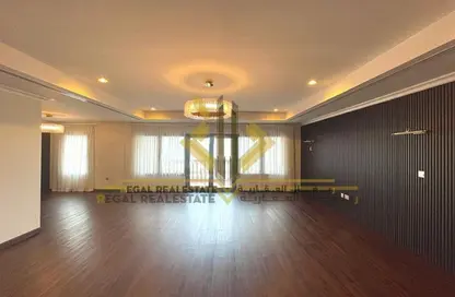 Apartment - 3 Bedrooms - 5 Bathrooms for sale in West Porto Drive - Porto Arabia - The Pearl Island - Doha