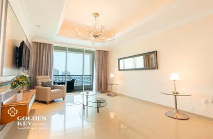 Apartment - 3 Bedrooms - 3 Bathrooms for rent in Viva West - Viva Bahriyah - The Pearl Island - Doha