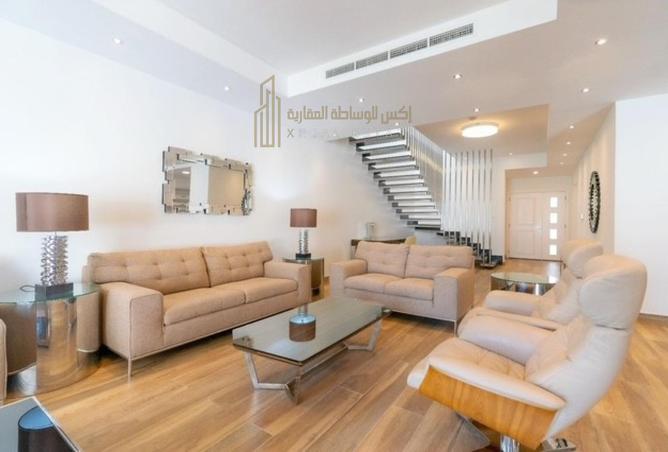 944720 - Property Image 2