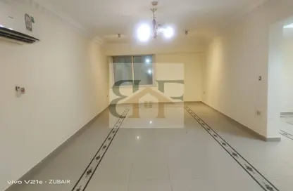 شقة - 3 غرف نوم - 3 حمامات للايجار في شارع المطار القديم - طريق المطار القديم - الدوحة