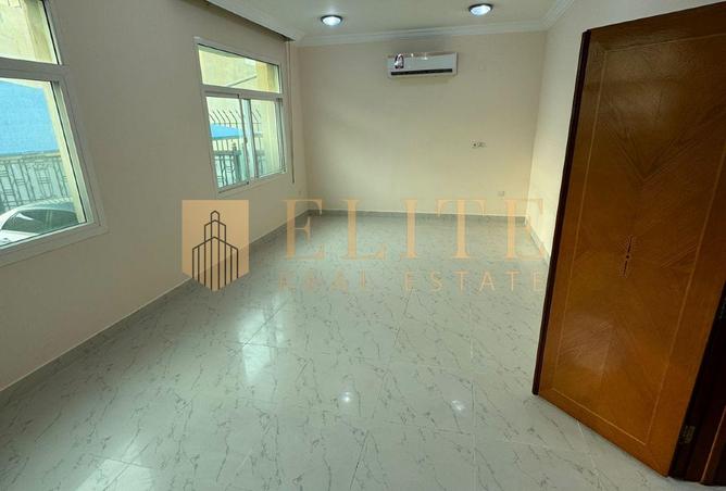 996132 - Property Image 3