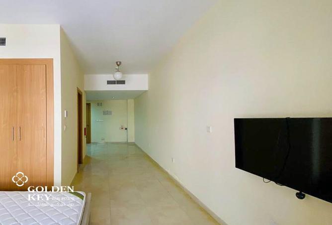 871379 - Property Main Image