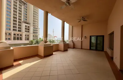 شقة - 2 غرف نوم - 3 حمامات للايجار في طريق بورتو الشرقي - بورتو أرابيا - جزيرة اللؤلؤة - الدوحة
